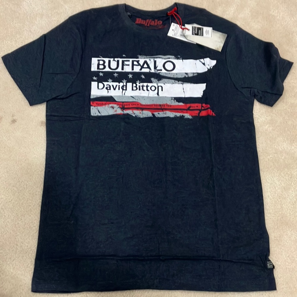 Buffalo David Bitton men’s 
Tabbet Short-Sleeve Graphic T-Shirt size S